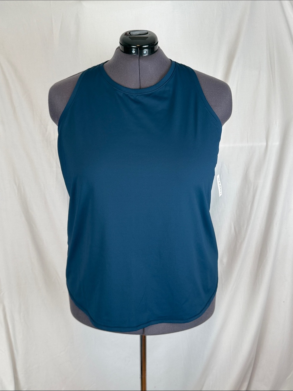 Women's Old Navy Active Powersoft Go-Dry Racerback Tank Top Navy Plus 3X NWT